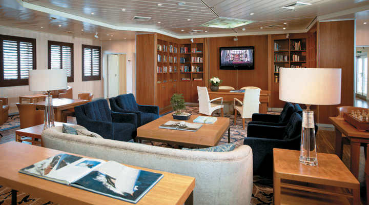 Tha Yacht Club